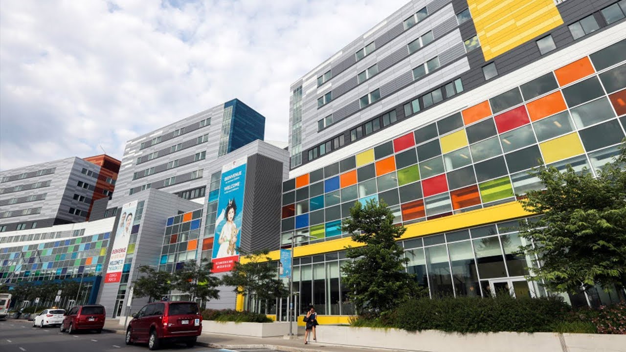 How was the MUHC superhospital built?