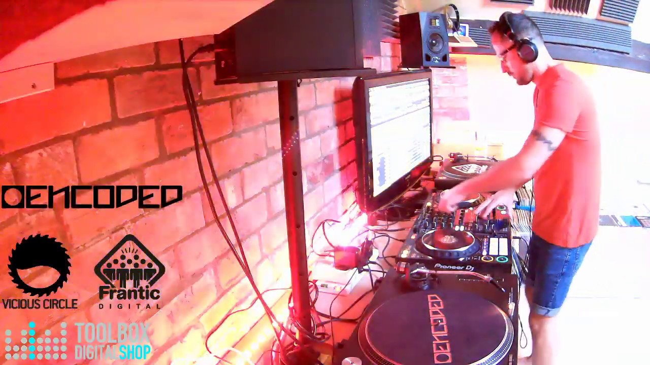 Wayne Smart Live DJ Stream On Encoded Hard House
