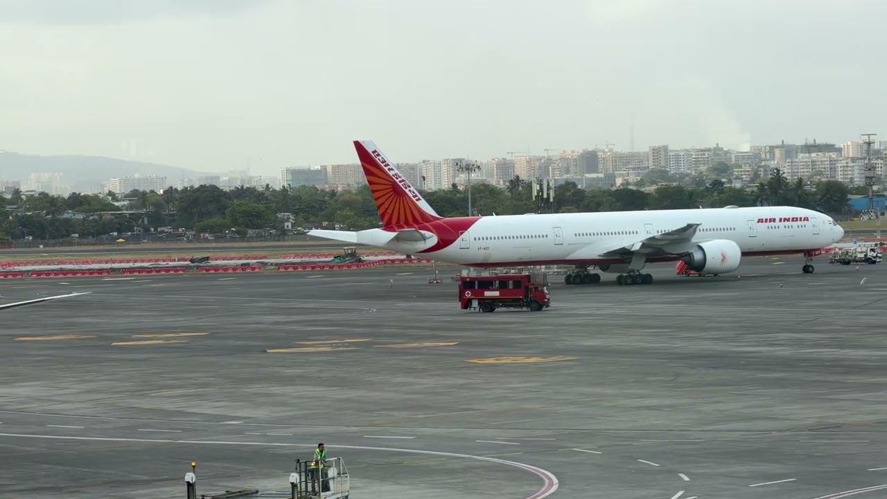 Airside view | Mumbai | CSMIA | British Airways Boeing 777 | Air India Boeing 777 & 787 | VT-AWA