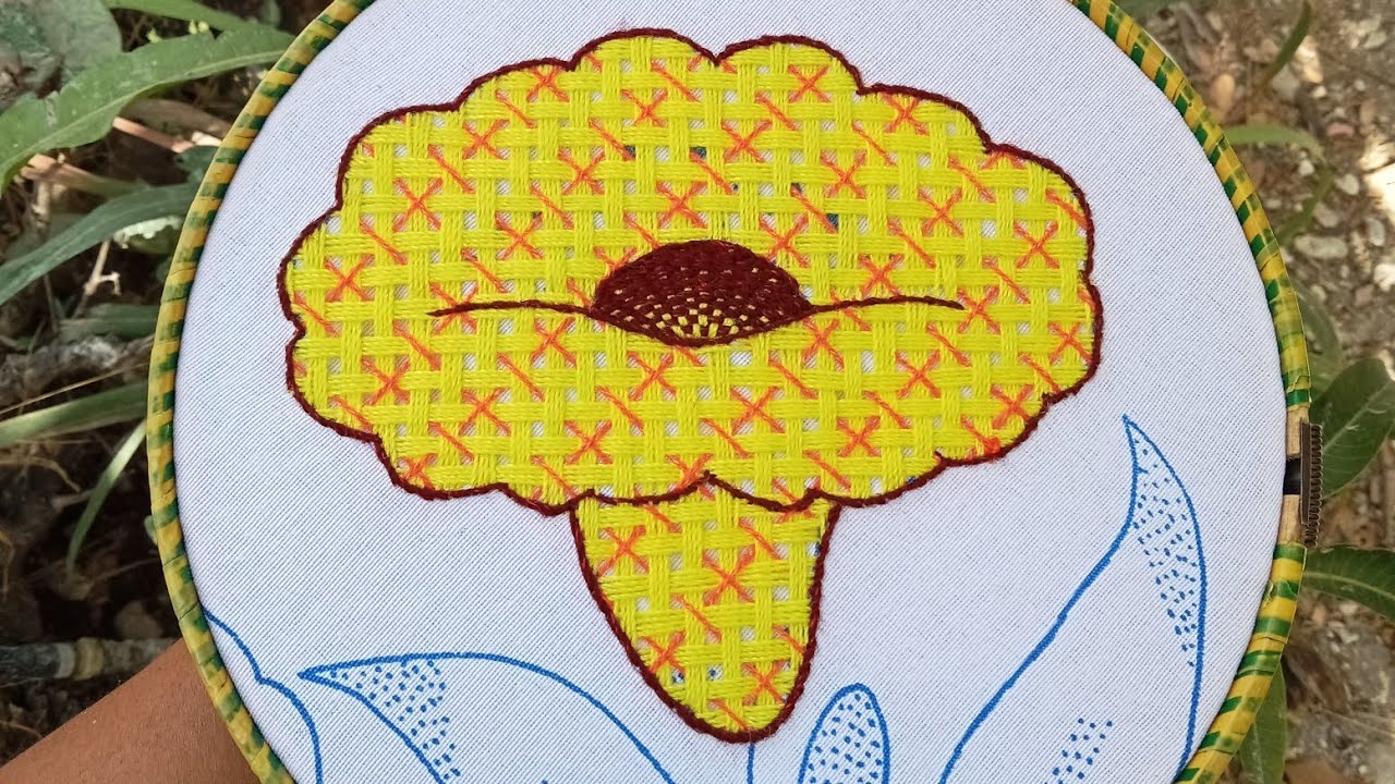 como bordar una flor campana #9puntada ideal para cualquier diseño entre hojas, frutas, canasta, etc