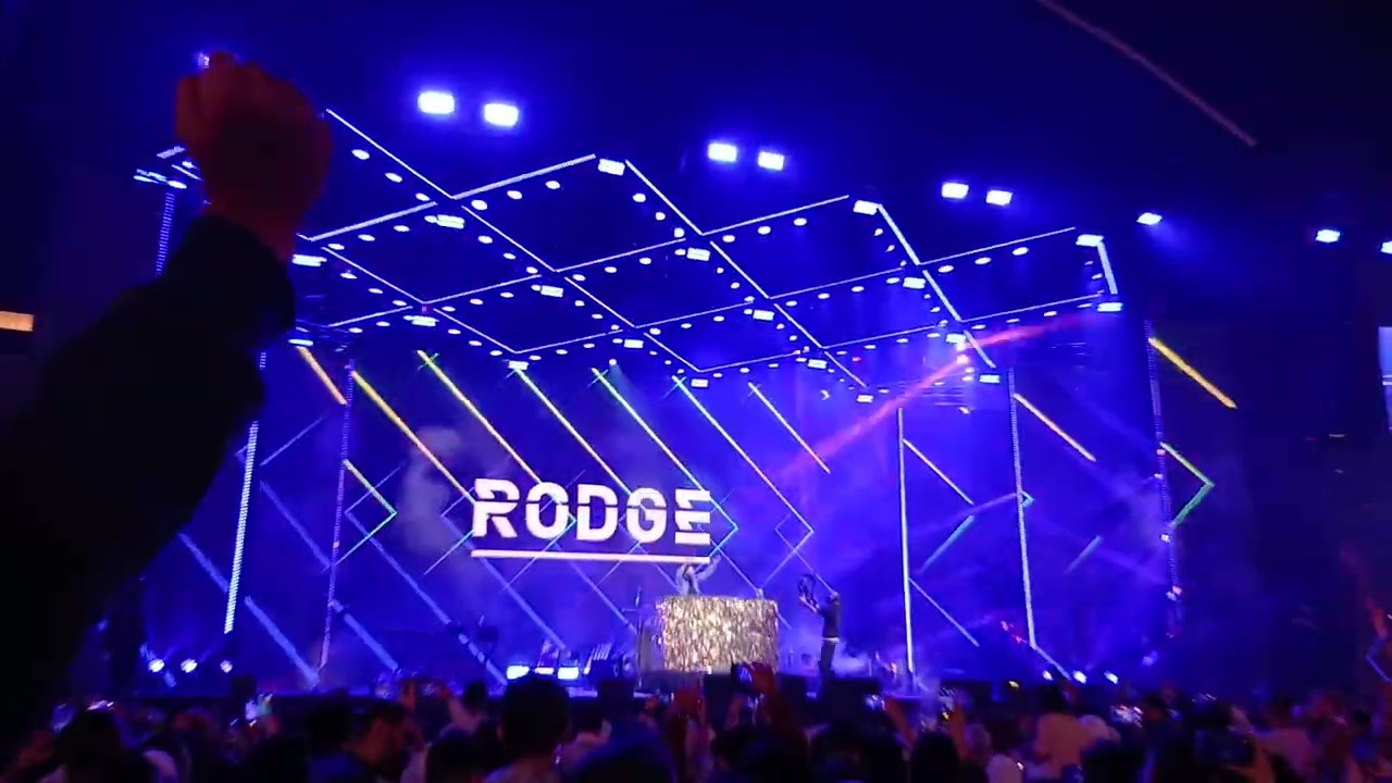 DJ 2
