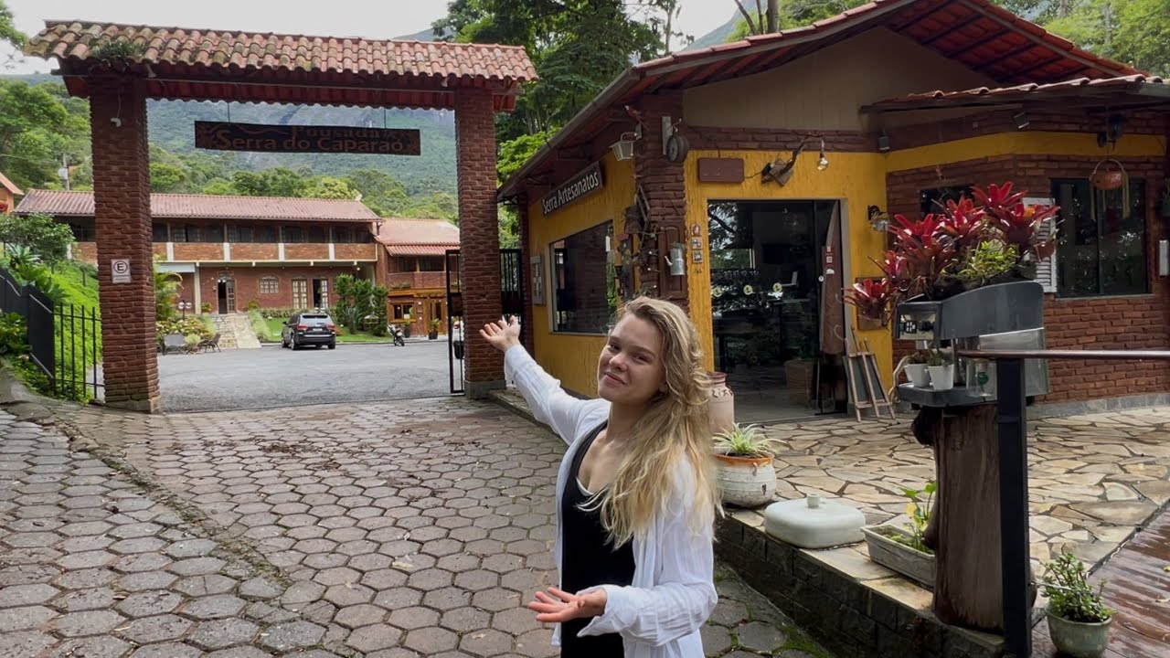 HOSPITALIDADE MINEIRA: CONHEÇA A HISTÓRIA DA  PROPRIETÁRIA QUE TRANSFORMOU ESSE LUGAR EM UM PARAÍSO.