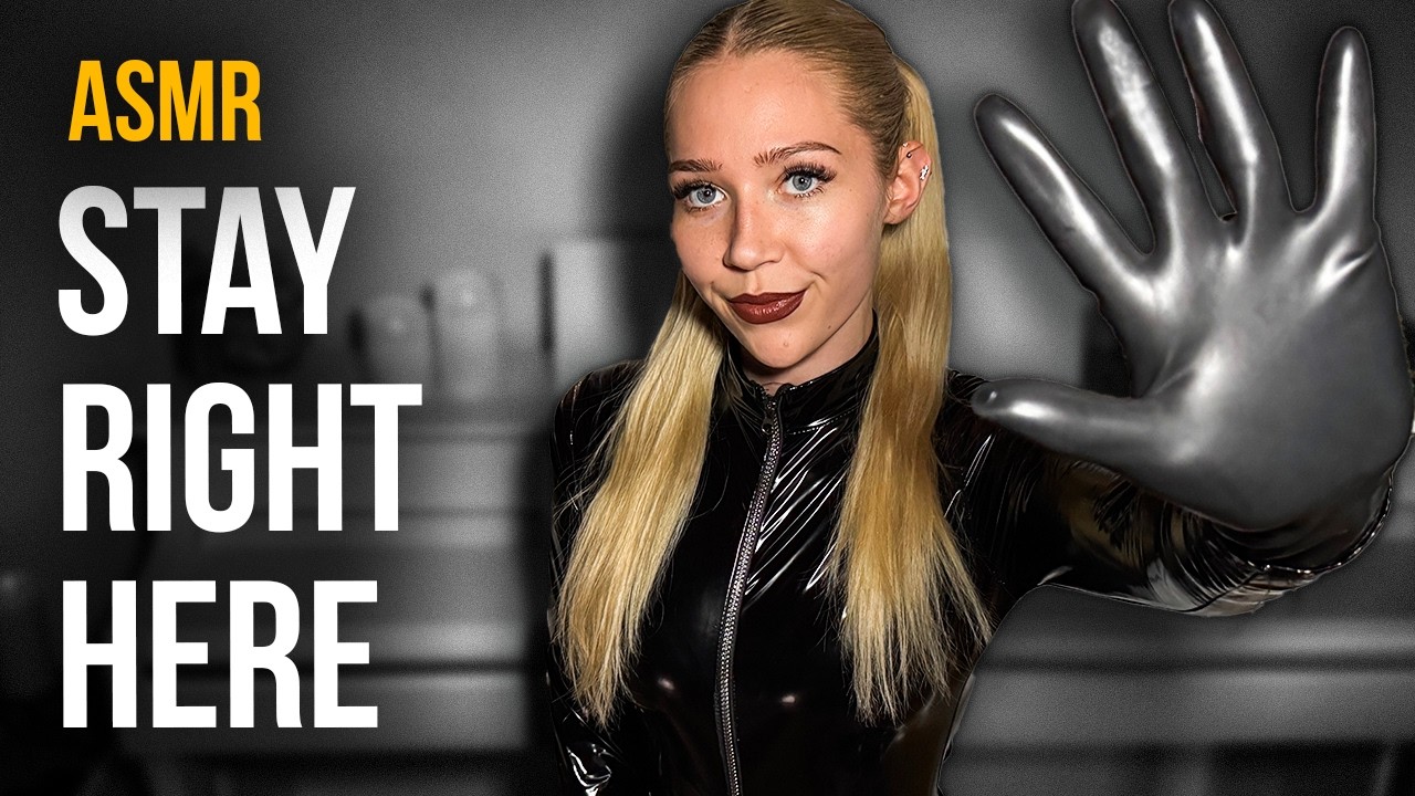 [4K USA ASMR] Mirror Shine Latex 🧤 Palm Rubbing & Material Flexibility | Candlelight Study