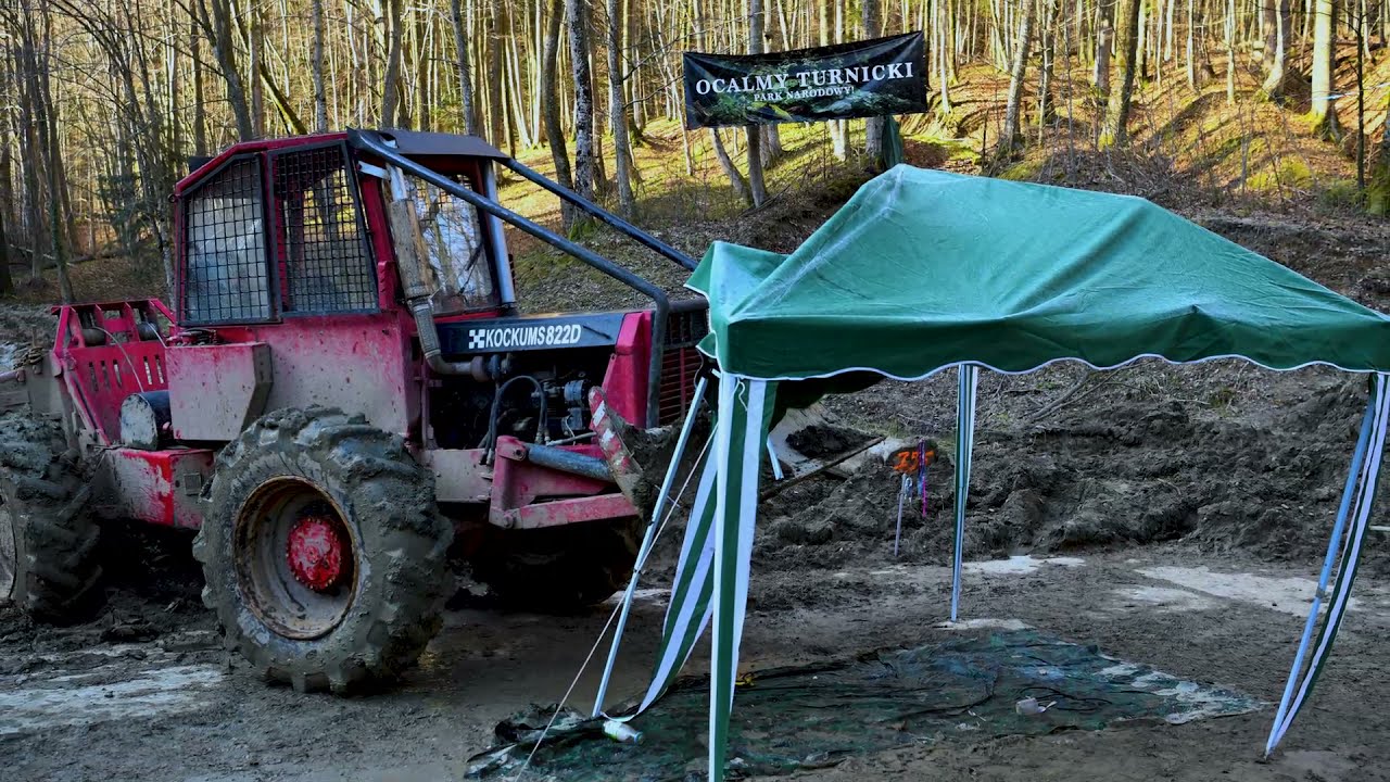 Ekolodzy z Inicjatywy Dzikie Karpaty zablokowali między Makową a Arłamowem dwa miejsca wycinki drzew