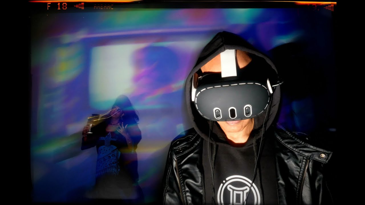 Dirrogate &mdash;A Mixed Reality VJ (virtual Jockey) performance.
