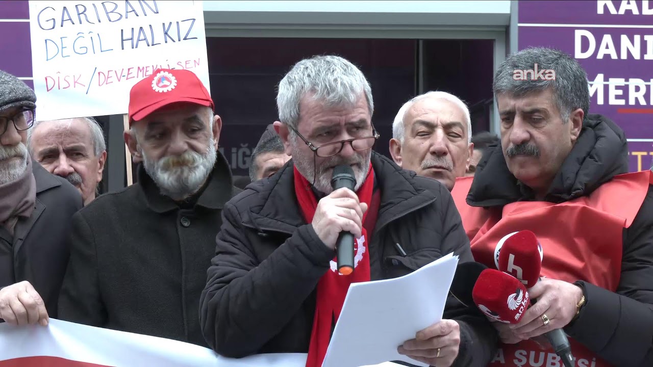 Devrimci Emekliler Sendikası, Sakarya Caddesi'nde açıklama yapıyor / Ankara #Canlı