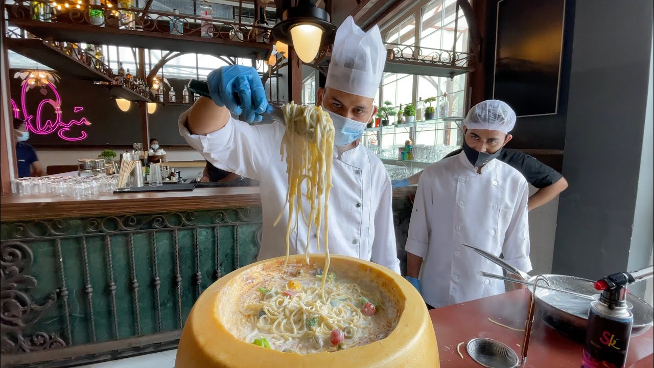 Live Cheese Wheel Pasta at Virat Kohli's Restaurant | Pune Food Tour
