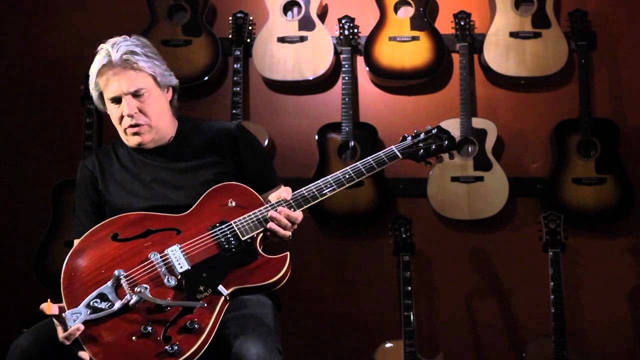Doyle Dykes Discusses His Vintage Guild Starfire