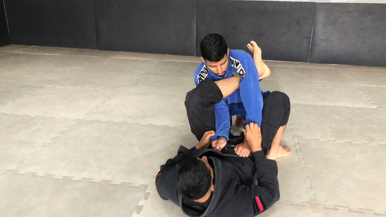 ARMLOCK PARTINDO DA GUARDA LAÇADA 