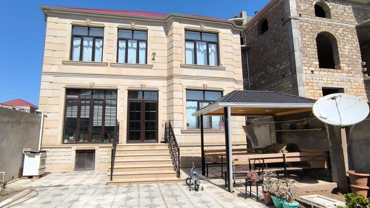 6 SOTDA HƏYƏT EVİ👉ŞƏXSI TIKILI BİNƏQƏDİ QAI YOLU 5 OTAQ KOD:1462 ƏLAQƏ (055)854.04.40 SAMIR