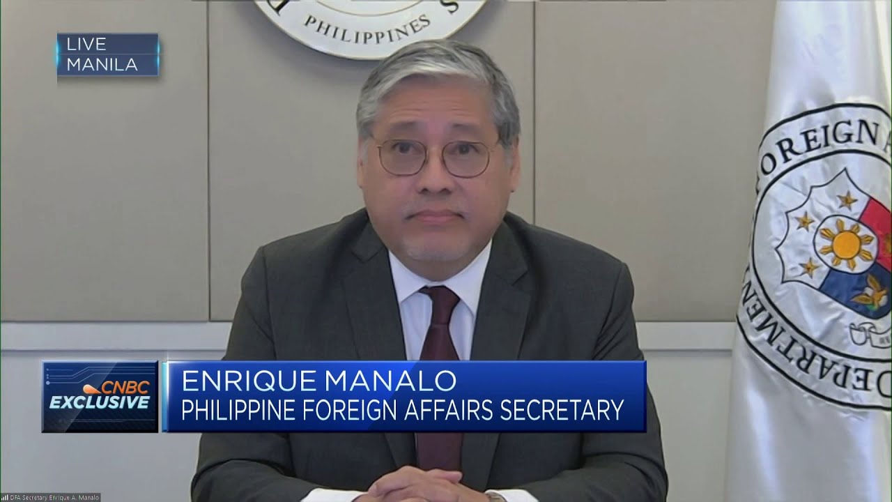 Philippine foreign affairs secretary discusses expanding cooperation with China
