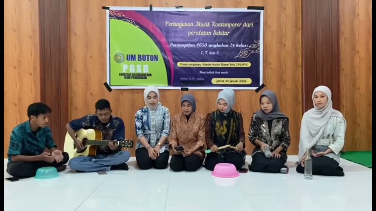 Memainkan alat musik dan peralatan sekitar kelompok 2 kelas F prodi PGSD #muhammadiyah #UMBUTON