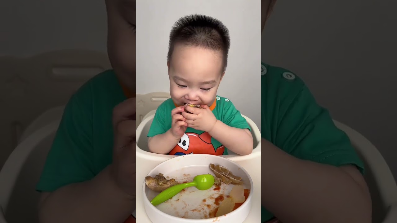 Cute Baby Self Feeds Nutritious Food! #cute #baby #cooking #yummy #eating #bhojpuri #cutebaby