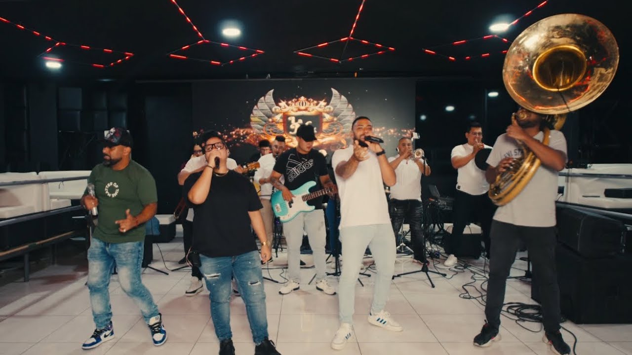 F&iacute;jate Que Si - La Mx Banda (En Vivo)