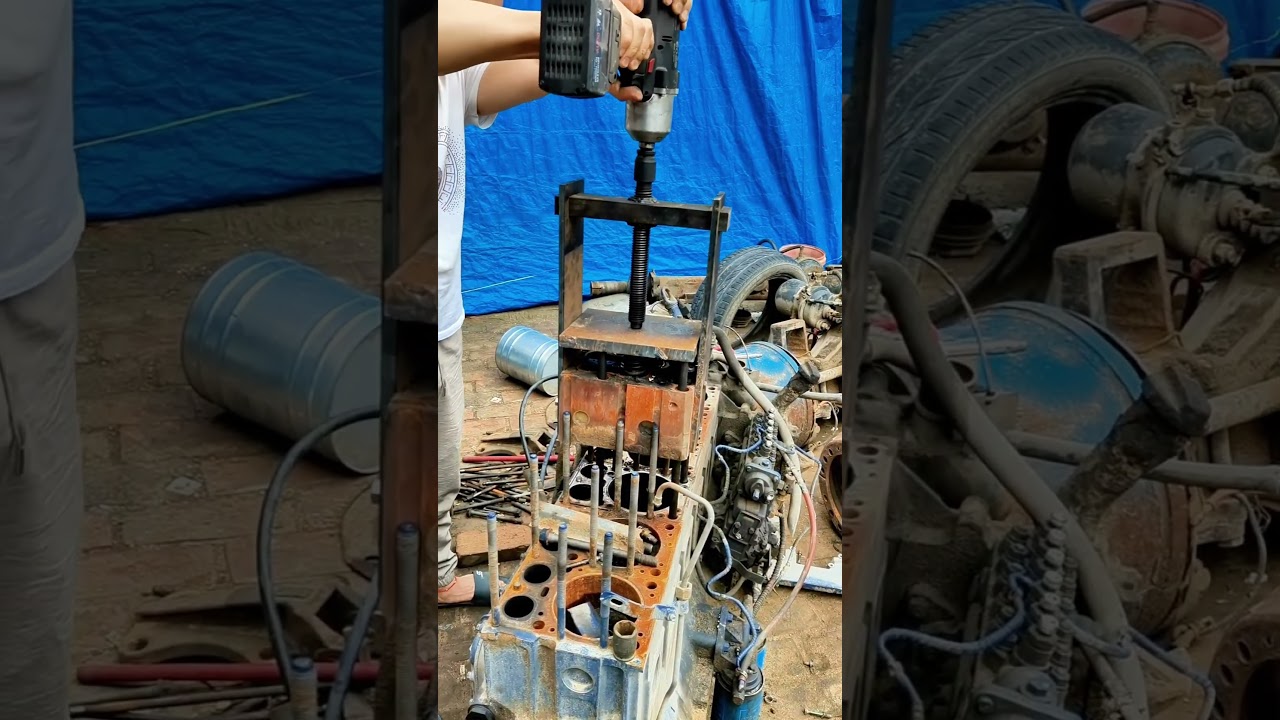 Homemade Cylinder Head Puller vs  The Tightest Diesel Engine 🏋
