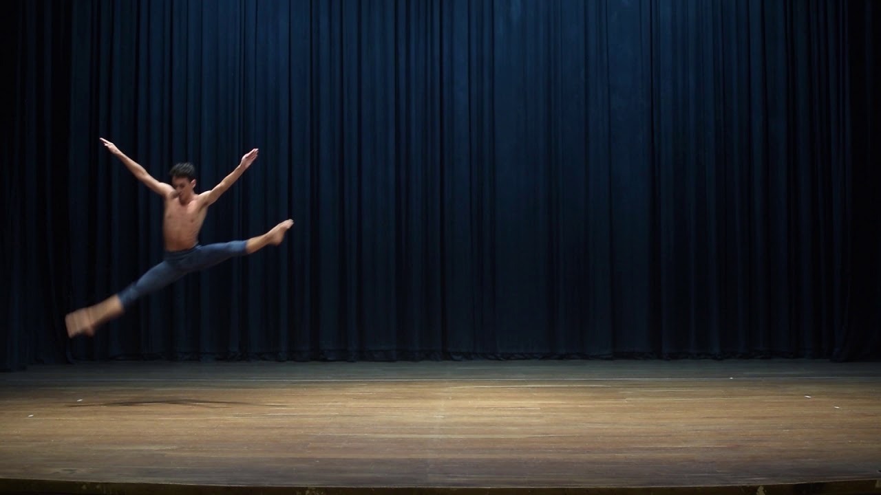 Julian Jorge - Estudio de Danzas Sandra Piccolo