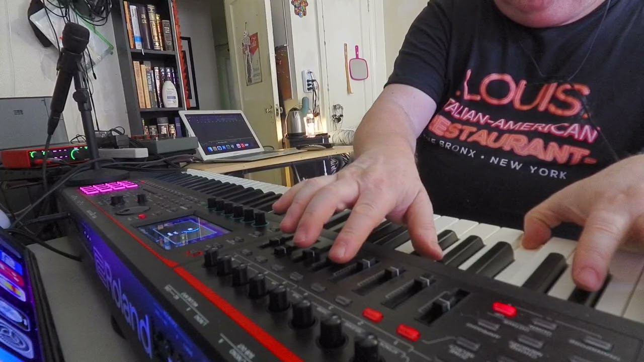 Sunny Day by Claudio Casanueva 