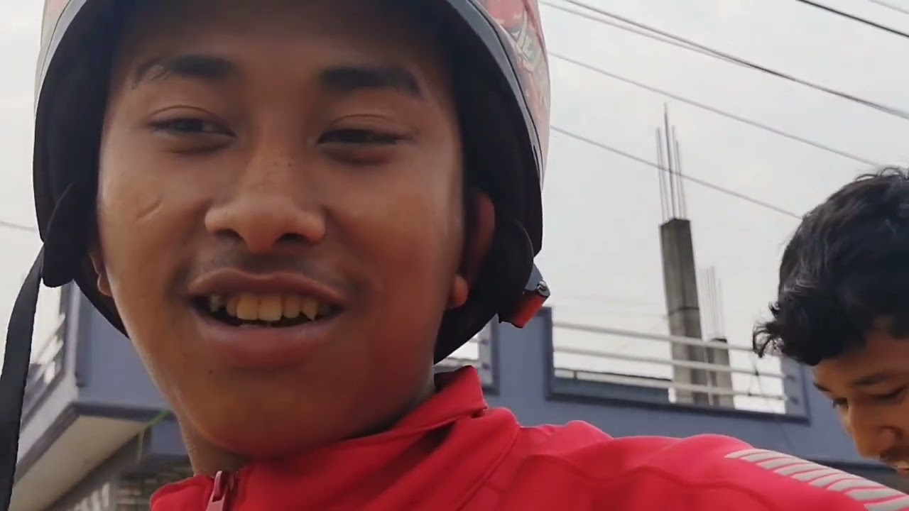 LA hai new vlog aako xa hernu hola ball khalna gako k vayo k vayo yrr xania 😆😁