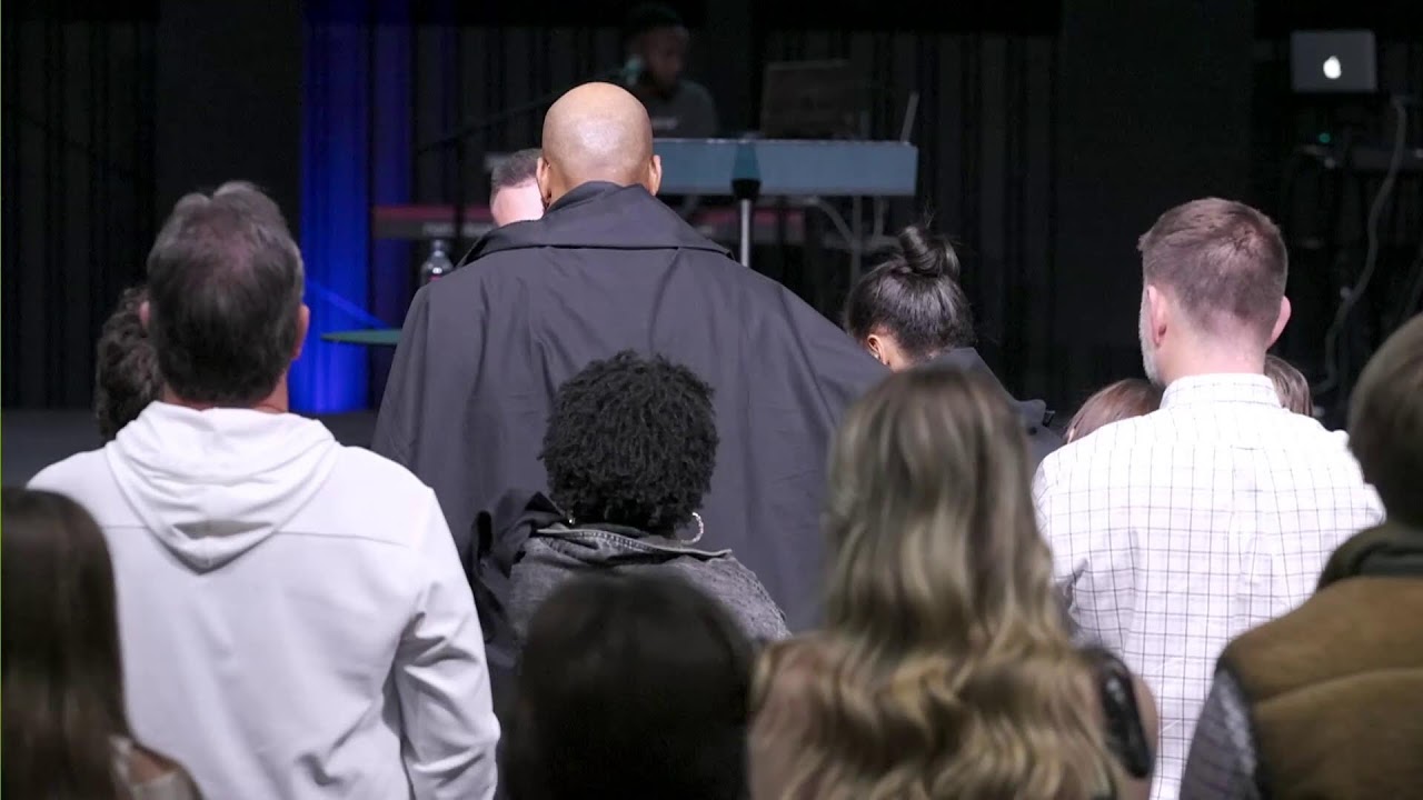 SUNDAY MORNING ENCOUNTER | Apostle Brandon Clack | 11.16.25