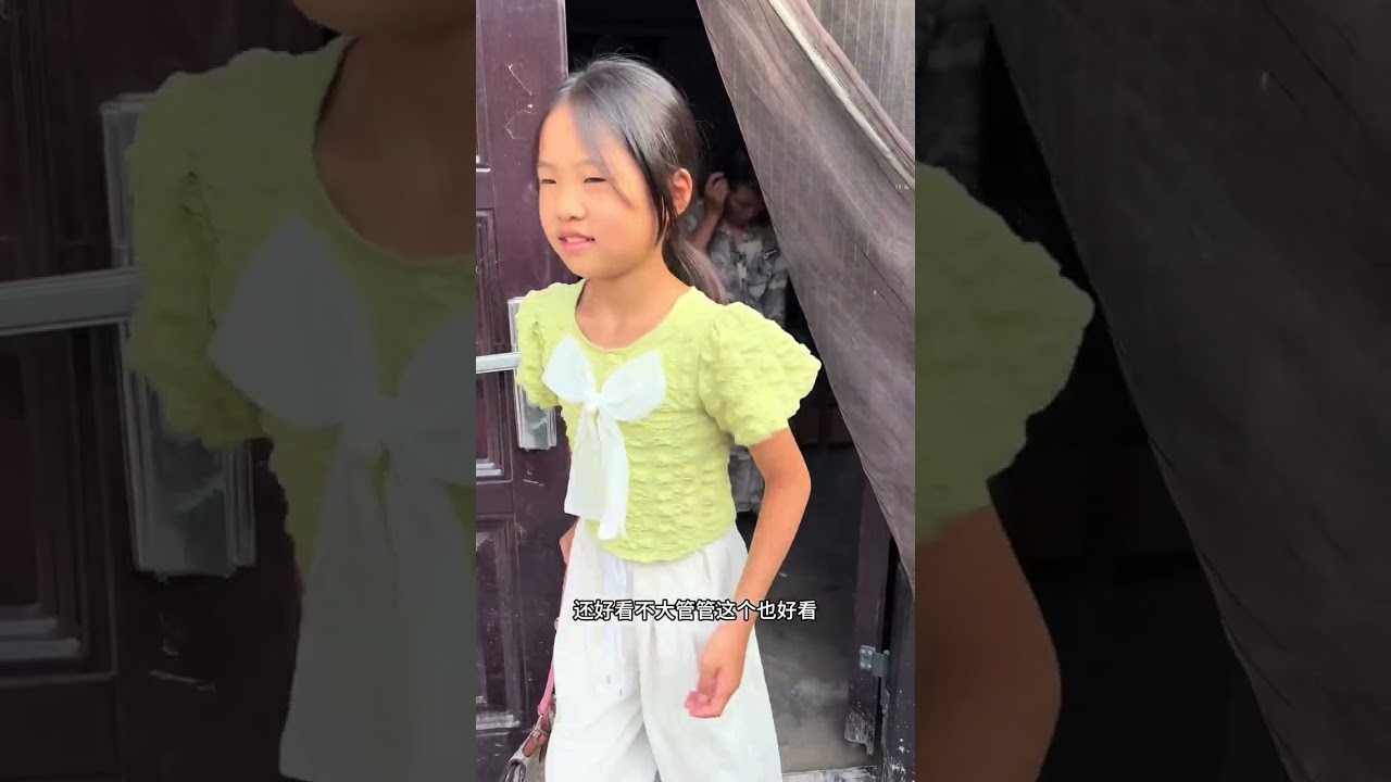 姥爷，您又年轻了一岁！都说岁月不饶人，但您却越活越精神。今天是您的生日，愿您吃嘛嘛香，身体倍儿棒，每天都有好心情！生日快乐，老顽童！”#孩视宝 #护眼灯