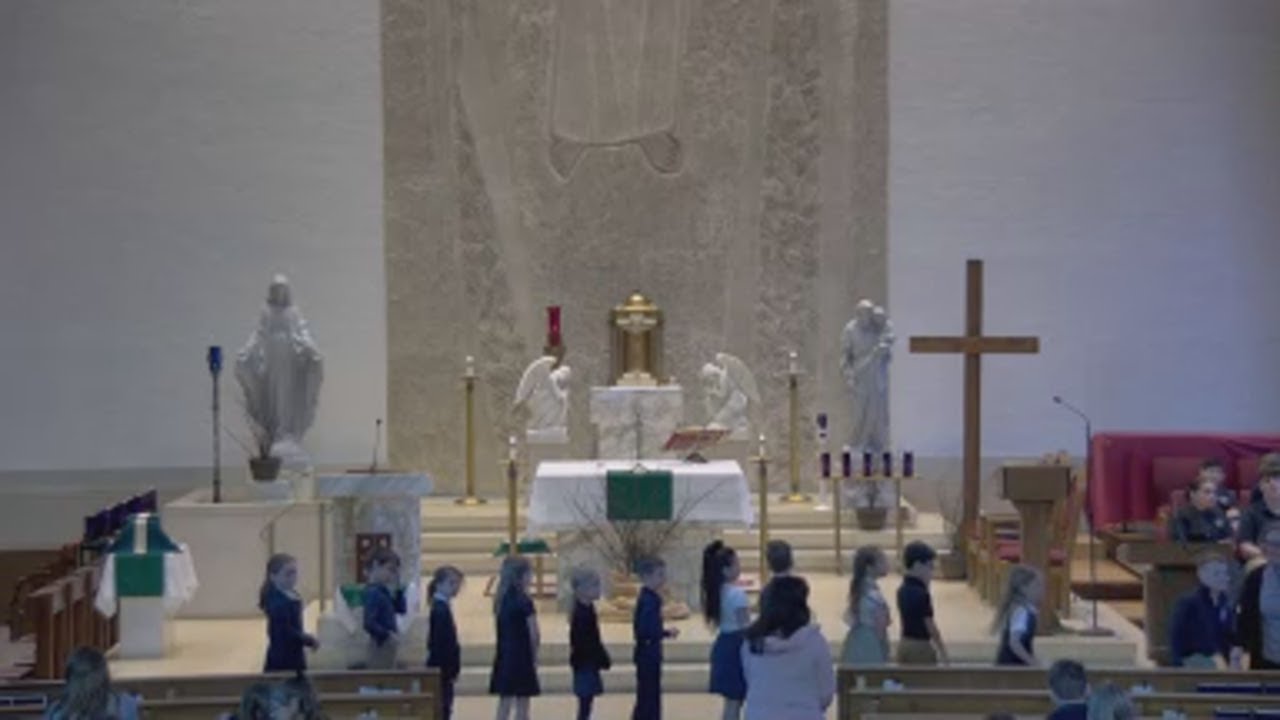 9:00 Mass