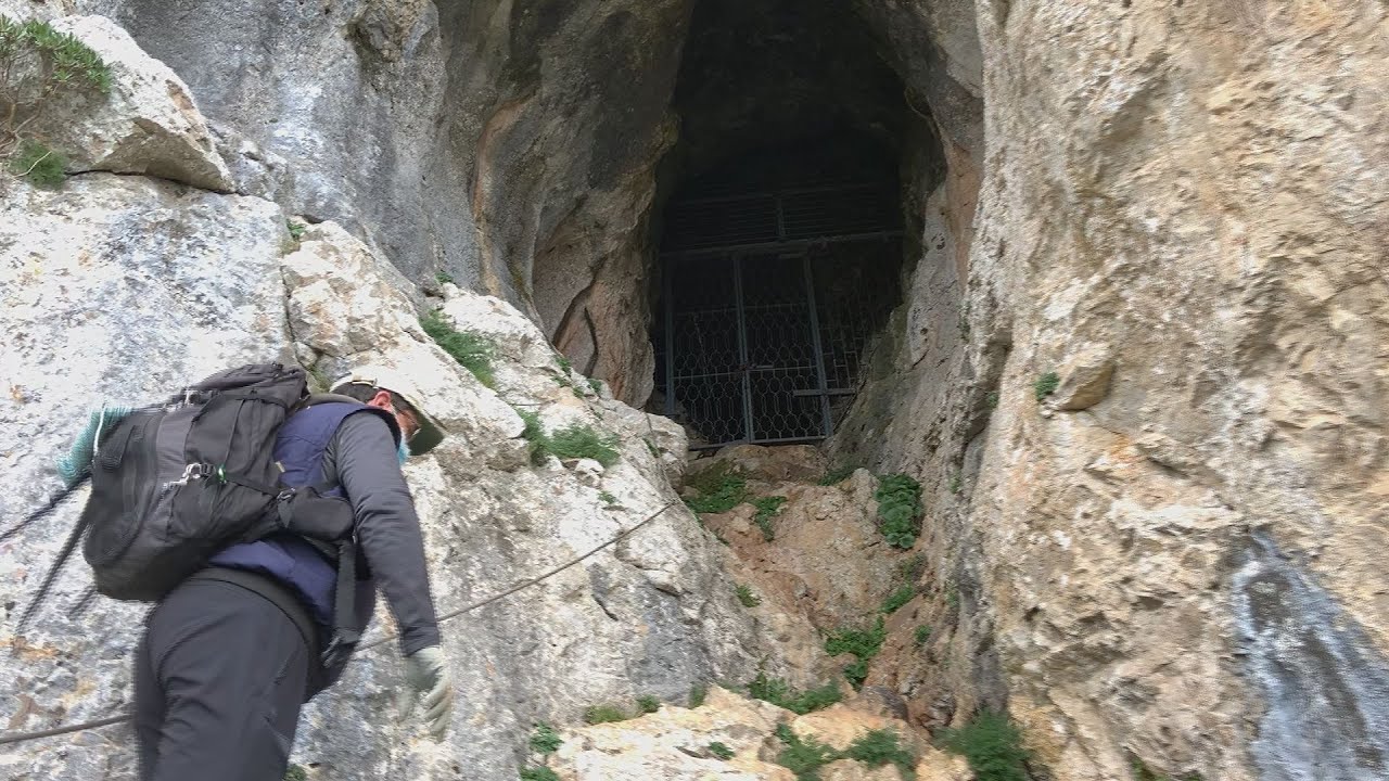 Escursione alla grotta del Lauro, alla scoperta di stalagmiti di rara bellezza