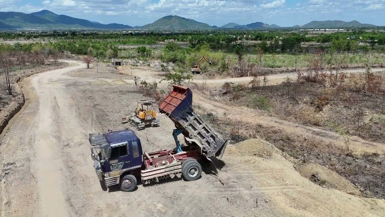 Wow Amazing!Great project to clean the yard for building a house with Dozer D20F and 5 Ton truck