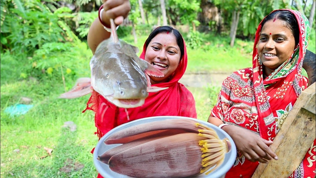 প্রথমবার হেলিকপ্টার মাছ কেটে রান্না করলাম সাথে কুচো চিংড়ি দিয়ে মোচার ঘন্ট||fish curry recipe