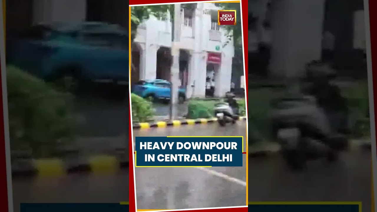 Heavy Downpour In Central Delhi | Connaught Place Lashed By Rain #delhi