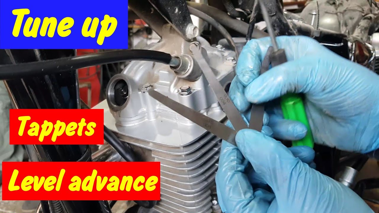 How to Tune up advance( Tappets ) suzuki gs 150 cam chain tensioner By Tamoor Pervaiz