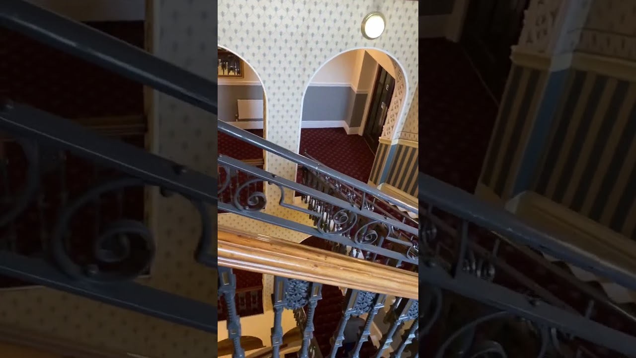 Luxorious crown plaza hotel in Sheffield, UK #youtubeshorts #travelvideo