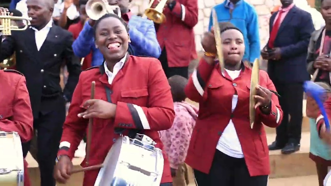 BOYS AND GIRLS BRIGADE EAR D/BYUMBA,Bamwe bakeka ko atari abinaha kubera ubuhanga bwabo!!!