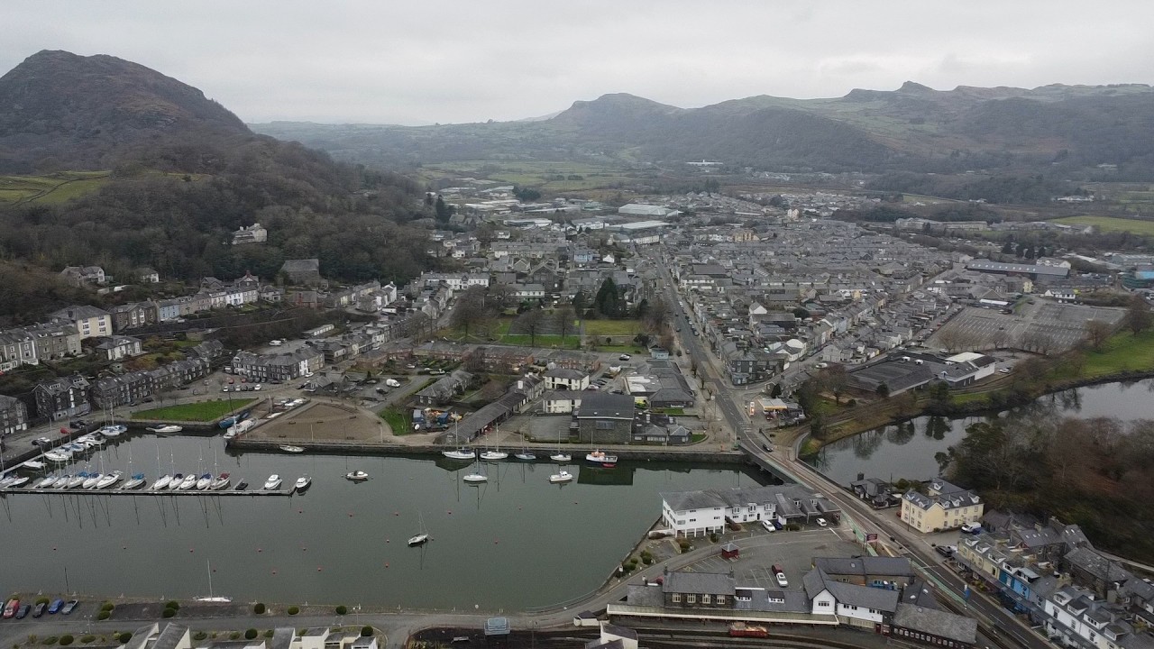 PORTHMADOG AND BRON Y GARTH WALES