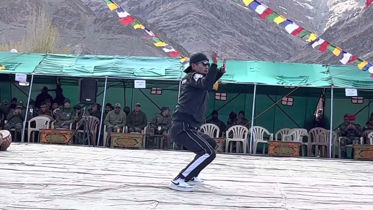 Ladakhi boy Dance on Bollywood song#2022