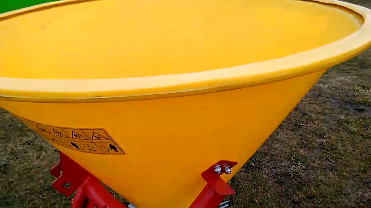 STALOVY Rozsiewacz nawozu Grass-Rol 350l LEJEK prezentacja BARCHACZÓW 40, 731-30-20-15