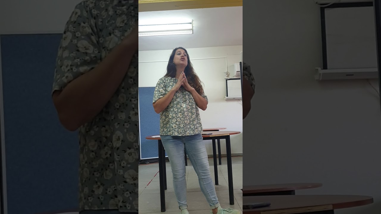 מנהלת בית הספר דקלים בשיחה חמה עם מתנדבי גבורים קטנים