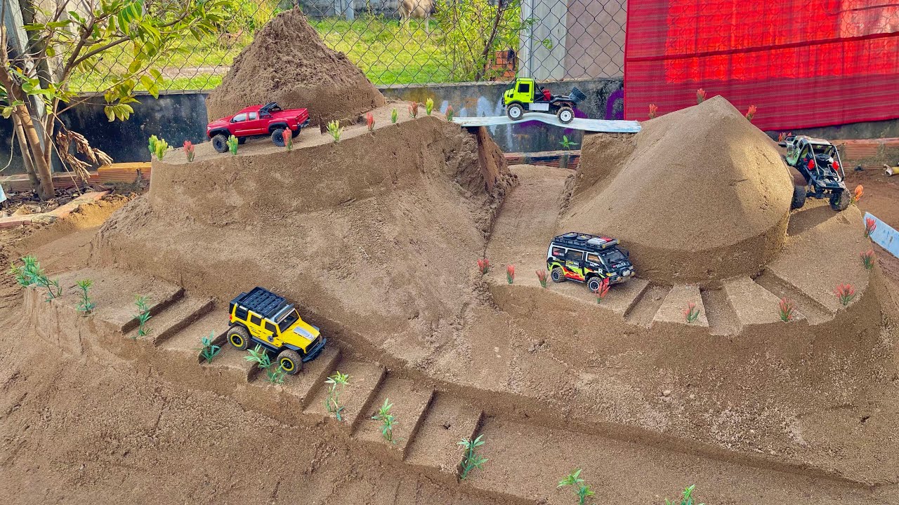 RC Extreme Mountain Adventure 🚙💥 Tacoma, Jeep & Mercedes Face Deadly Terrain!