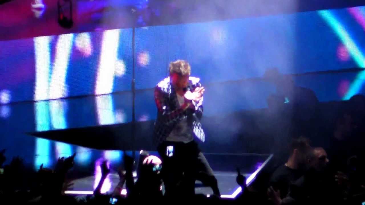 Muse - Follow Me Live @ Paris Bercy 18/10/2012