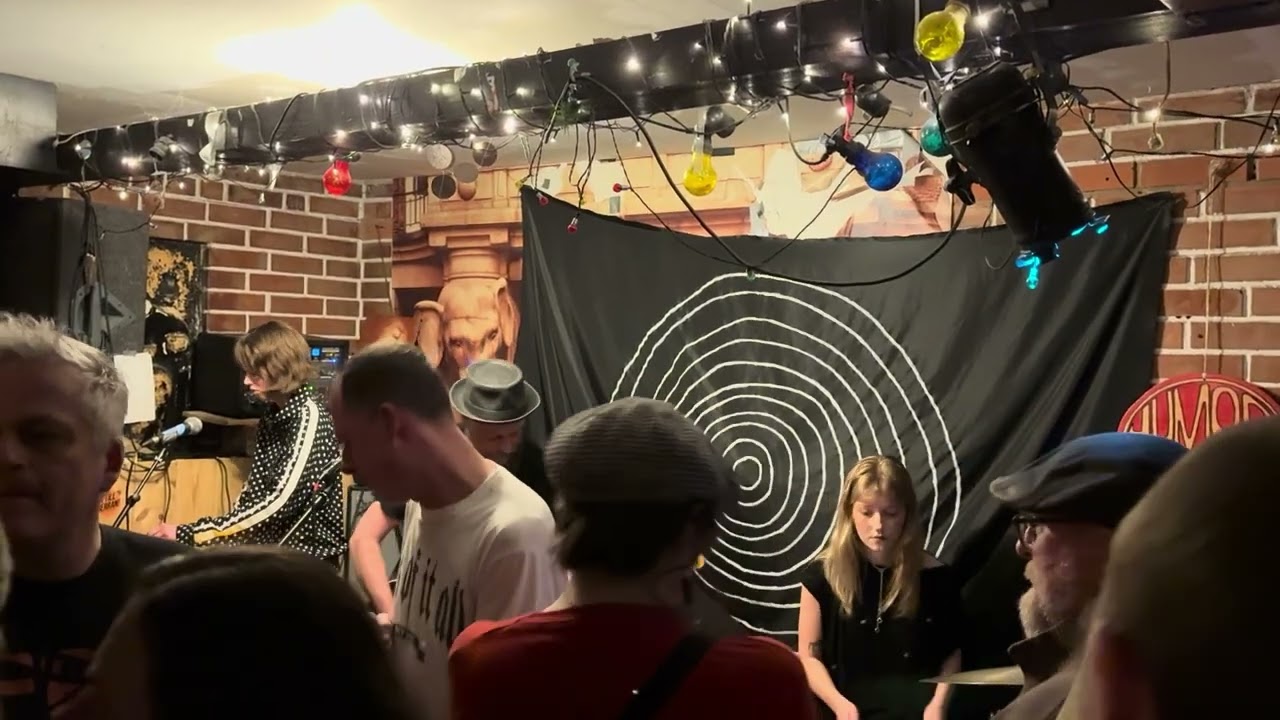 Psykedelisk förskola- Päls - Live @ Mässingshornet, Malmö 2026