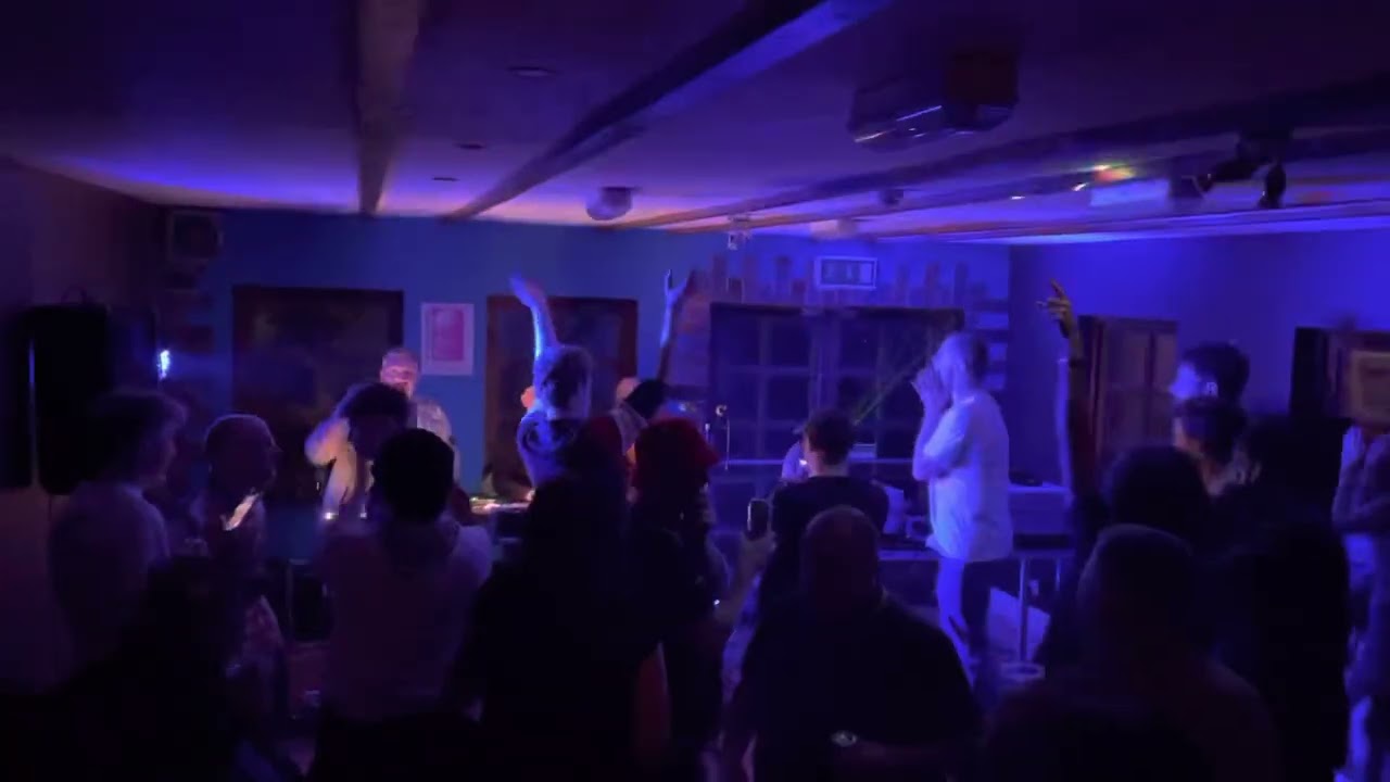 Acid Ultras - Push on thru to the bitter end (live)