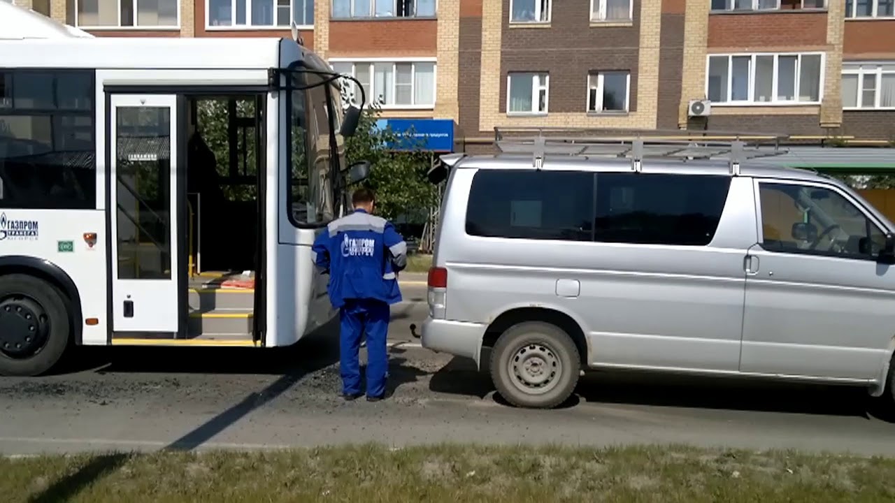 Несоблюдение дистанции. ДТП в Югорске, у жд.вокзала 27.07.2018г