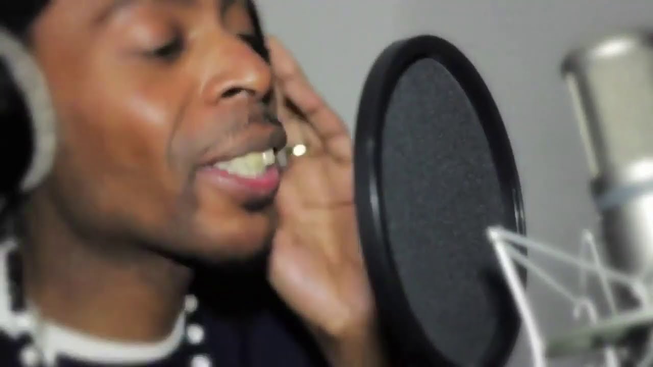 Rudey Lee -  E- Motion/Solo Banton - Are You Ready  (Dubkasm)