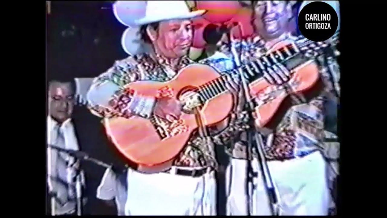 Artistas en Vivo en La Reapertura del Rincón de Los Músicos 