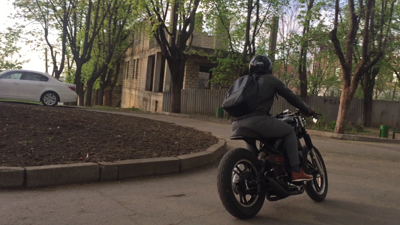 YAMAHA XV500 CAFE RACER