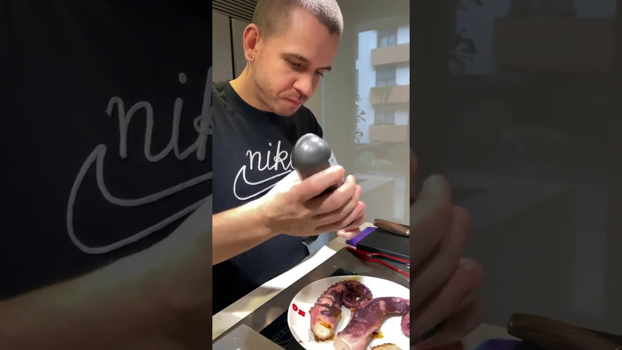 David Muñoz (Dabiz Muñoz) - Pulpo a la plancha - Tutoriales de mis Salsas 2 - DiverXO