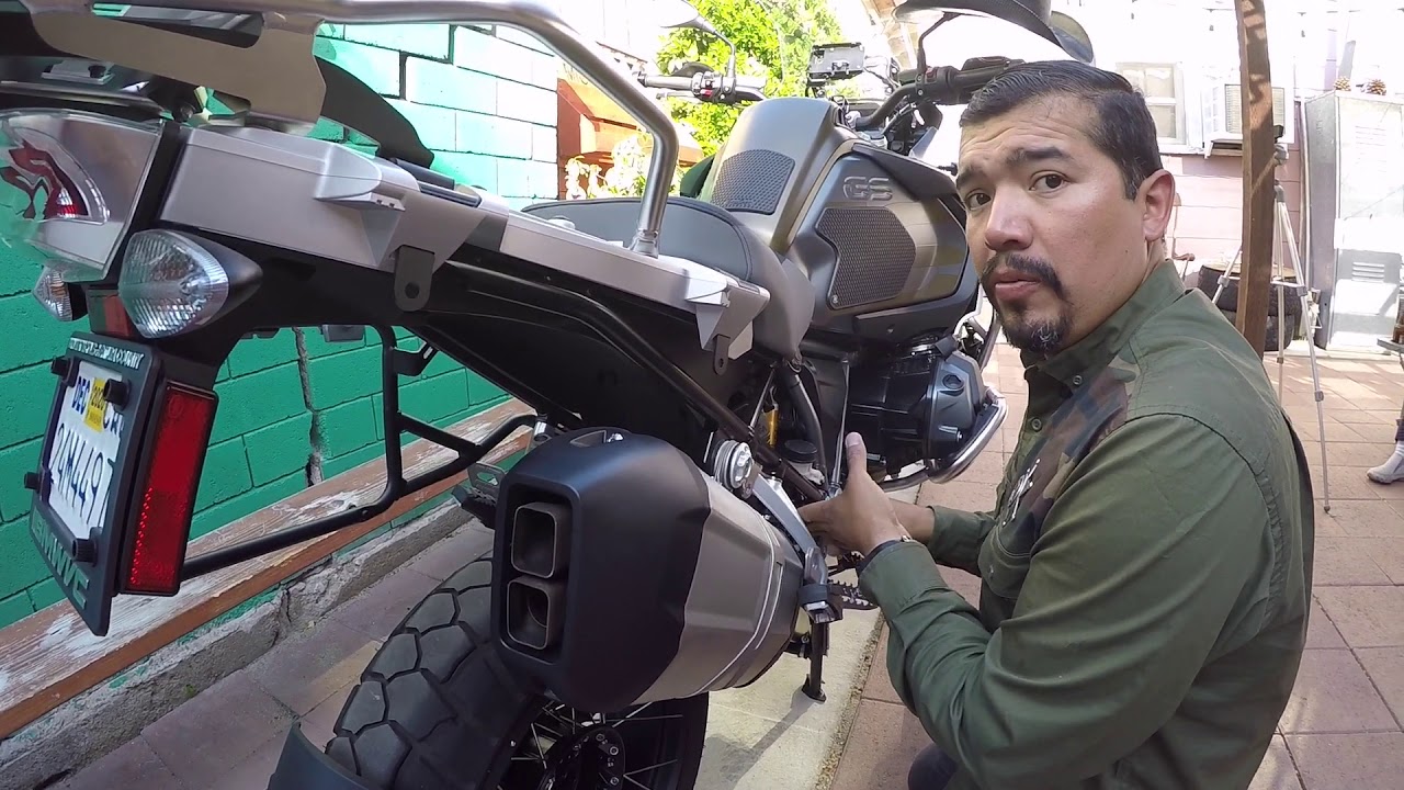 GIVI Side Panniers Install: 2020 BMW R1250GS Adventure