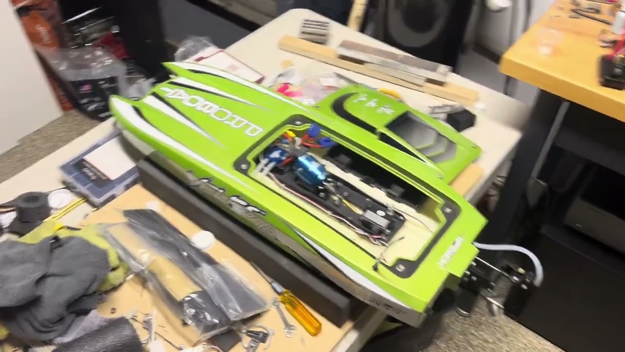Brand New Proboat Veles Intro/Review and Shop Talk