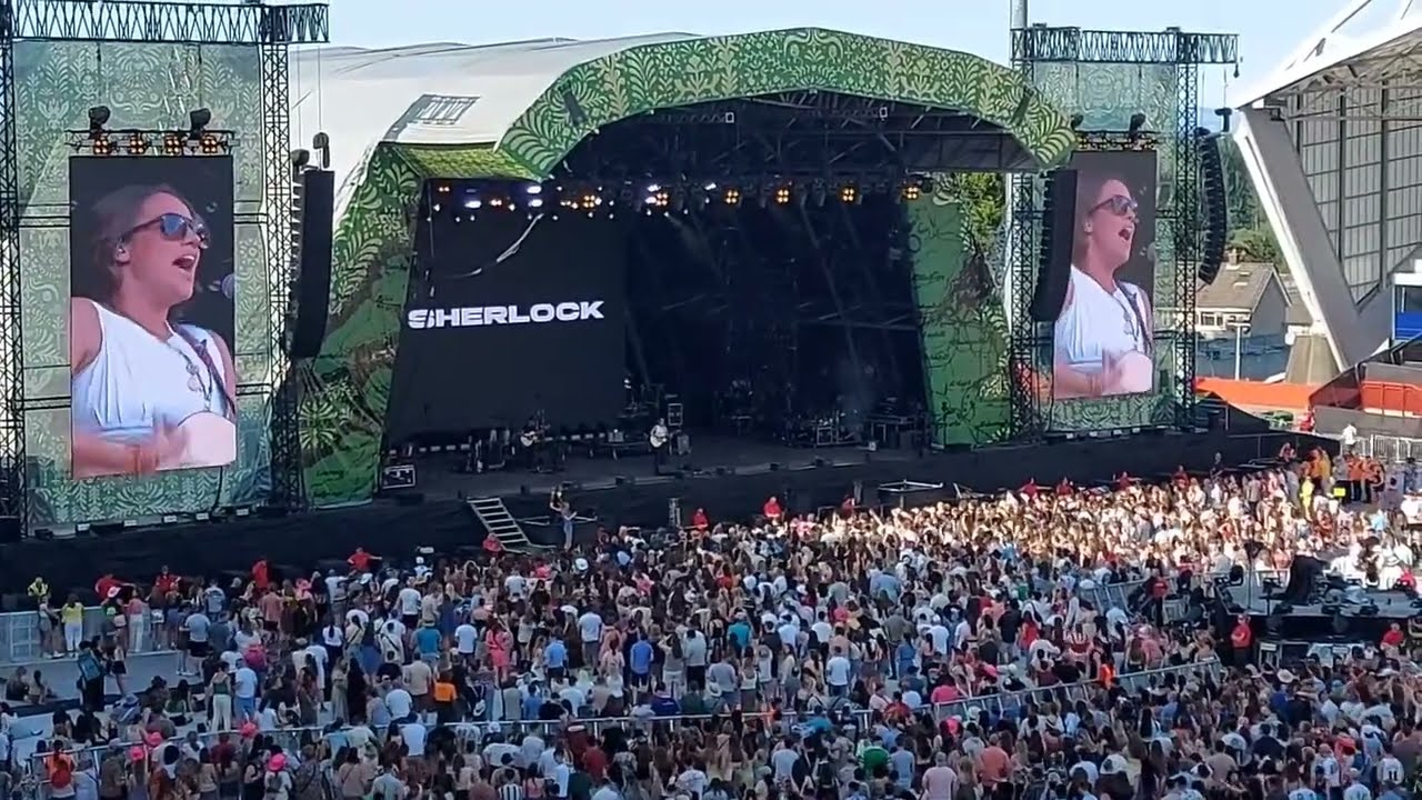 Allie Sherlock Sings A Little Bit Of Love by Tom Grennan Live At Thomond Park Limerick