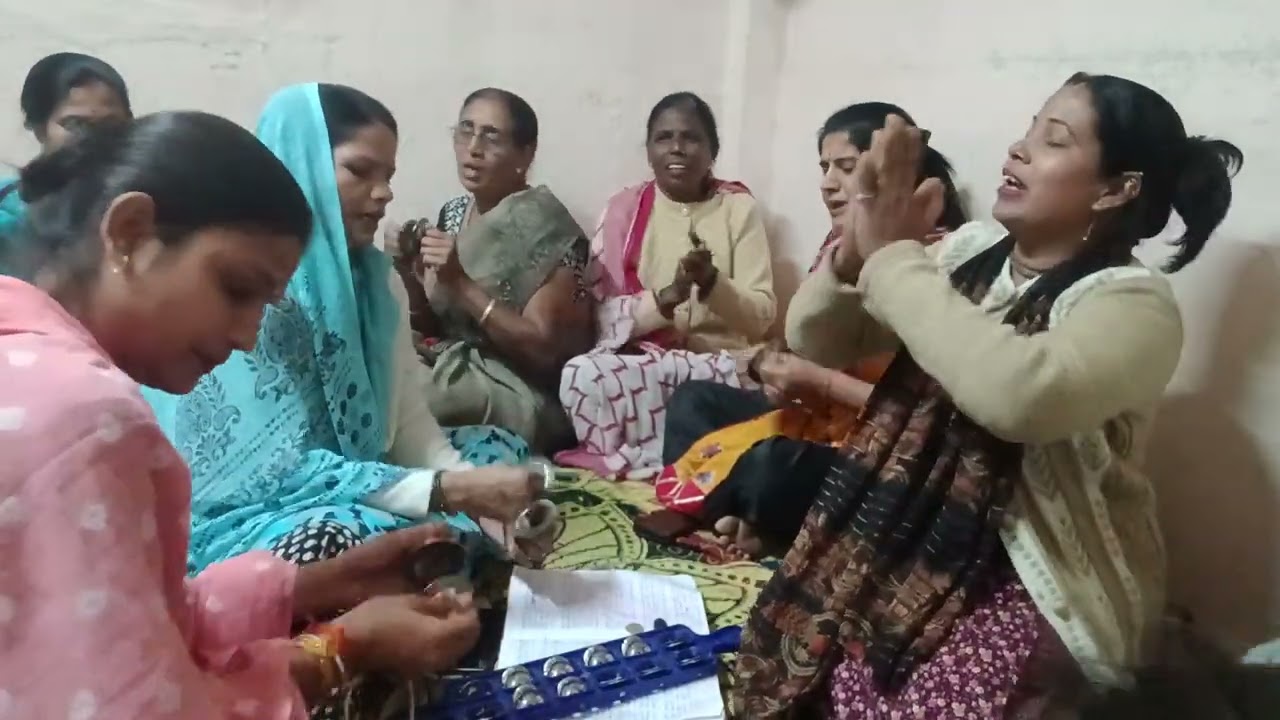 #भजन 🙏👌👍बहुत ही प्यारा बरसाने में उड़े रे गुलाल कहियो राधा रानी से👍👌🙏