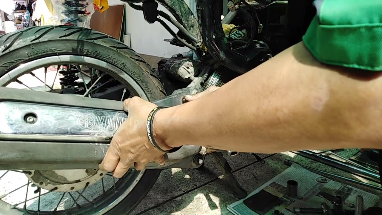 เปลี่ยนมือเบรกหลัง​ ถอด​ ทำความสะอาดและปรับตั้งเบรกหลัง​ YAMAHA​MIO​ 115​ (ขออภัยหากภาพไม่ชัดเจน)​